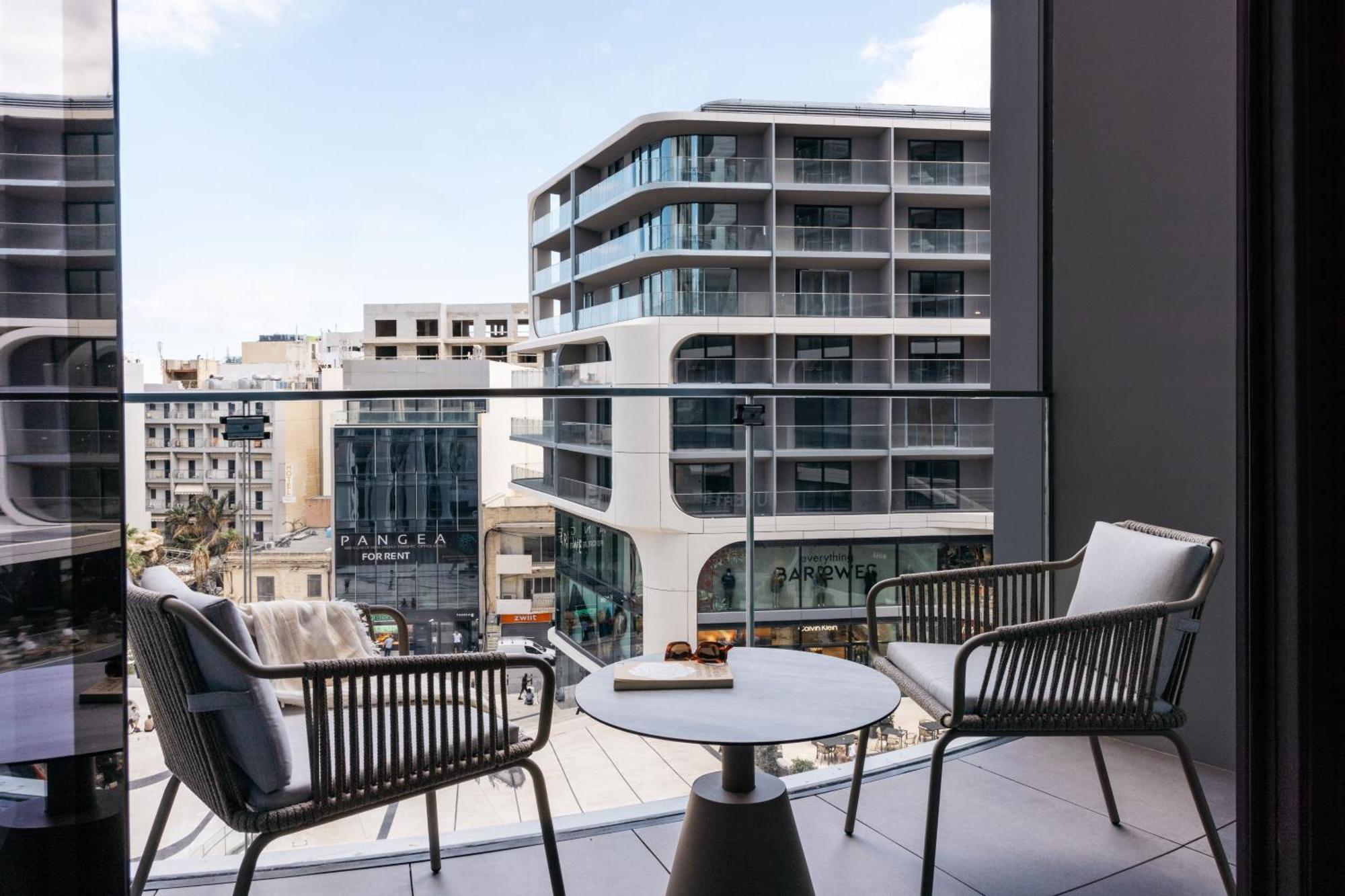 Hotel Me Malta By Melia St. Julian's Zewnętrze zdjęcie